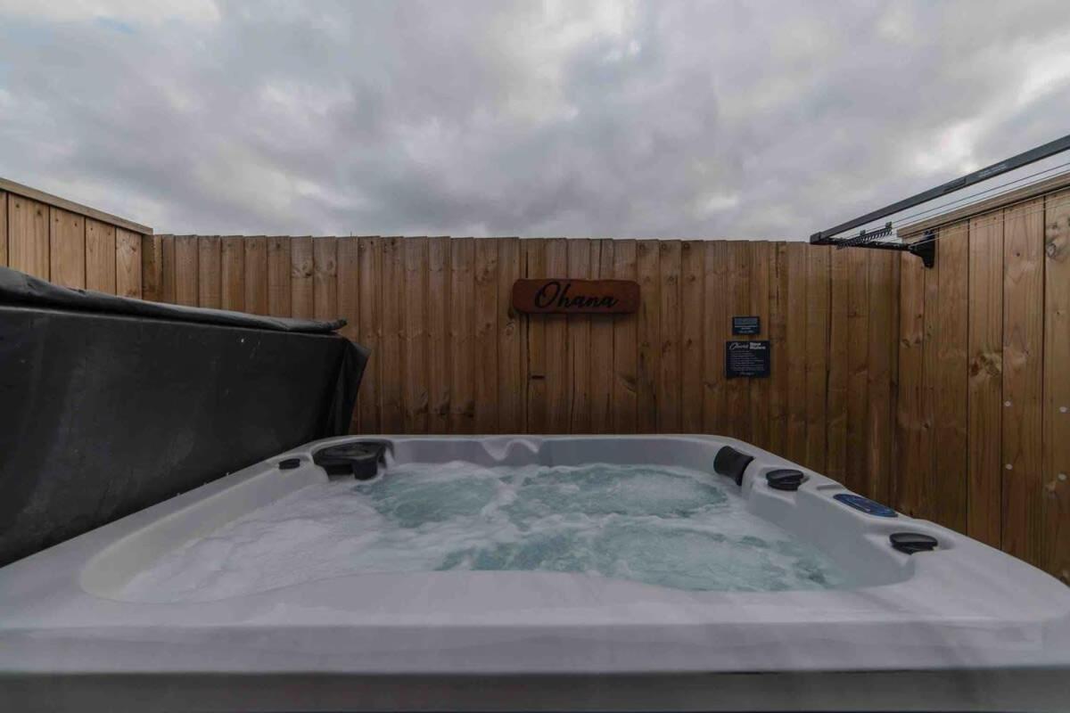 Stones Throw From The Stadium & Hot Tub Christchurch Ngoại thất bức ảnh