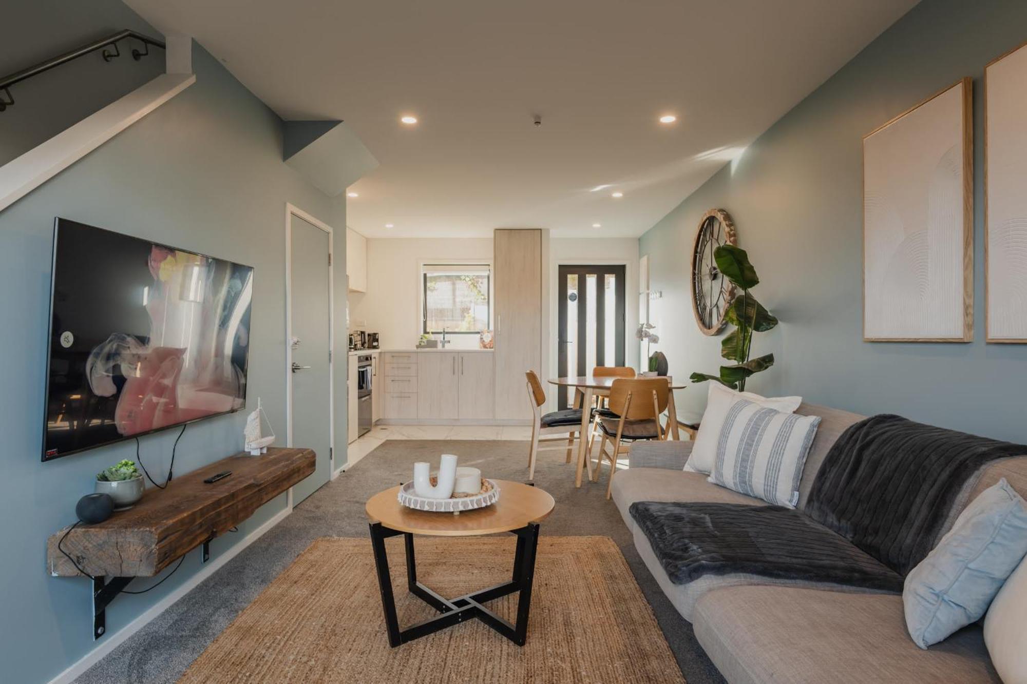 Stones Throw From The Stadium & Hot Tub Christchurch Ngoại thất bức ảnh