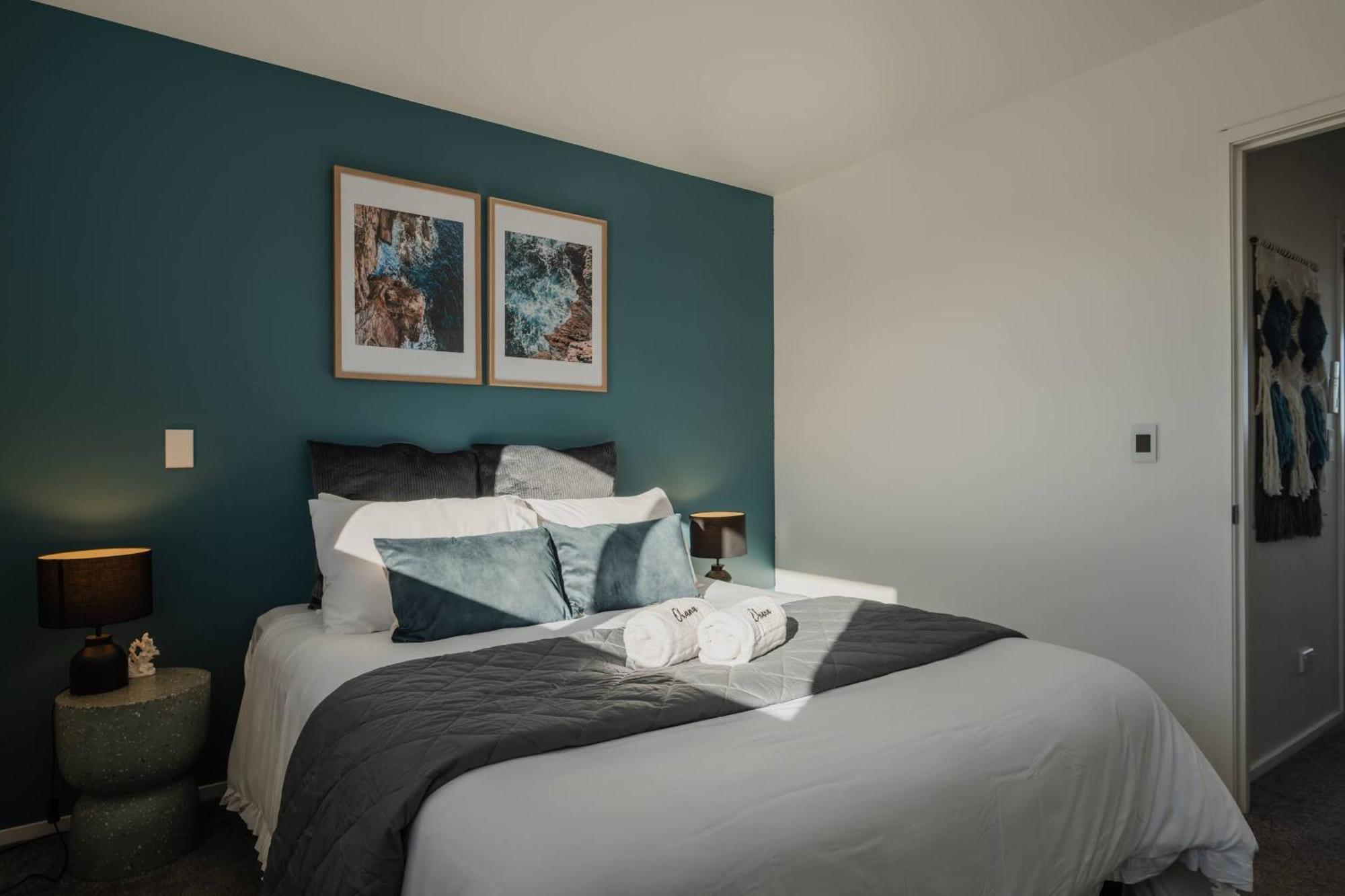 Stones Throw From The Stadium & Hot Tub Christchurch Ngoại thất bức ảnh